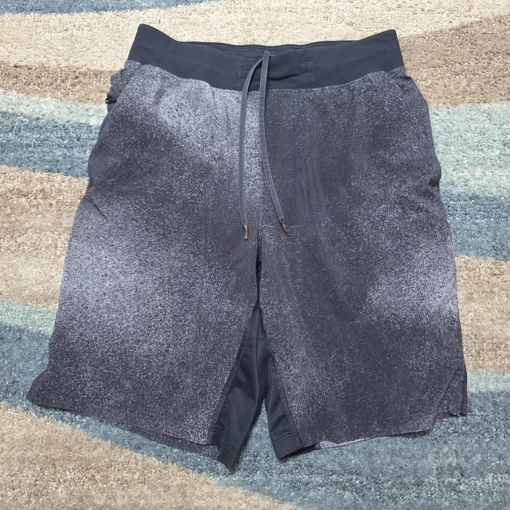 Lululemon Men’s Training Shorts Drawstring Gray Black Size S